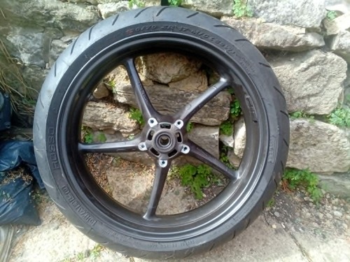 Ruota anteriore triumph street - anteriore,