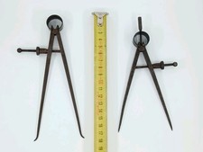 2 Antico Compasso Strumento