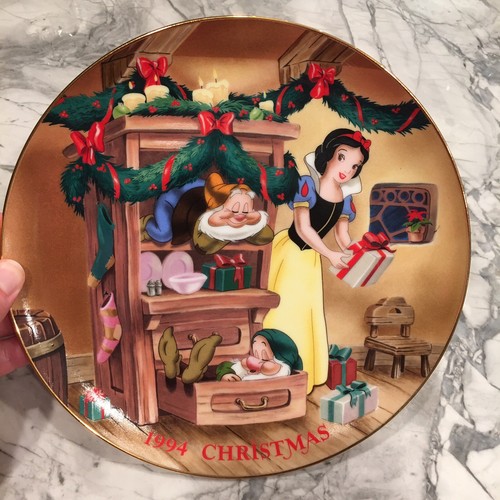 Walt disney grolier - walt,