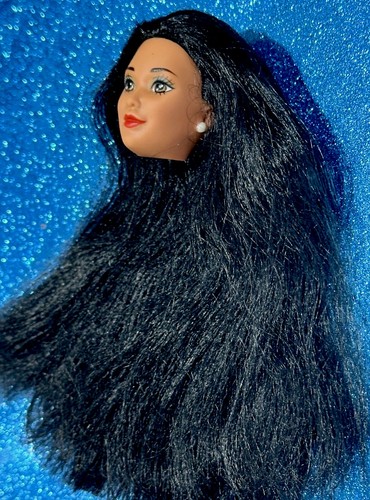 Barbie raven capelli lunghi - ~,