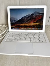 White 2009 Apple MacBook 13" unibody With Charging Cord