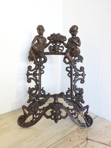 Edwardian cast iron photograph