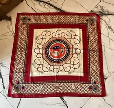 Magnifique Foulard Carré