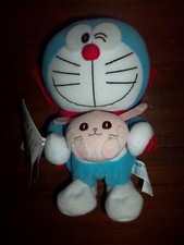 pupazzo peluche Doraemon