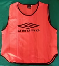 UMBRO 7 PETTORINE FRATINI CALCIO ORIGINALI TRASPIRANTI OTTIME CONDIZIONI TG.L/XL