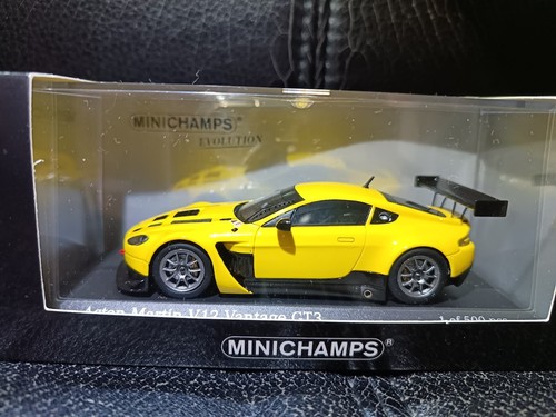 Minichamps aston martin - aston,