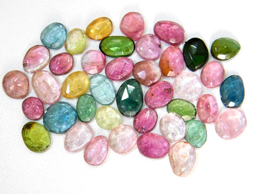 Tormalina multicolore taglio