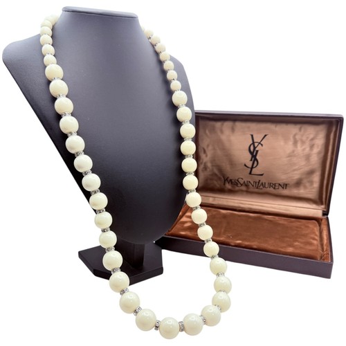 Collana perle bianche finte