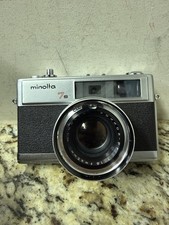 Minolta Hi-Matic 7S •