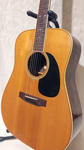 Chitarra acustica vintage