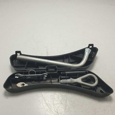 8E0012111 kit attrezzi utensili Audi A4 8E B6 2000-08