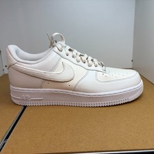NIKE Air Force 1 07 Next