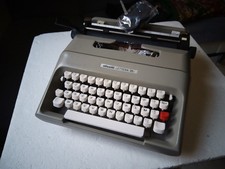 MACCHINA DA SCRIVERE OLIVETTI