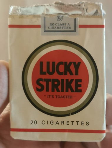 Lucky strike france - france, empty