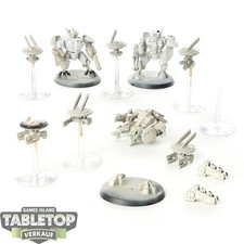 Tau Empire - 3x XV8 Crisis Battlesuit Team - parzialmente dipinto