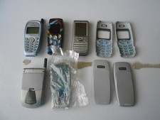 TELEFONI LOTTO 4 TELEFONI + 4 COVER NOKIA 3310-PER PARTI DI RICAMBIO