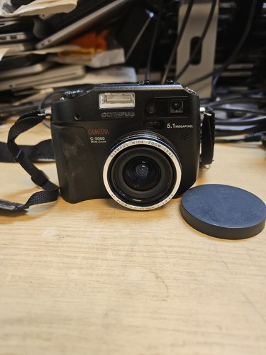 Olympus 5060 con obiettivo - olympus, c-5060