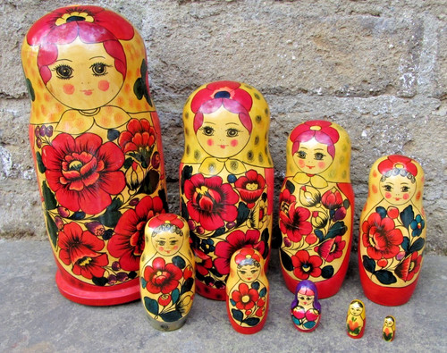 Grande matryoshka russa alta - grande,
