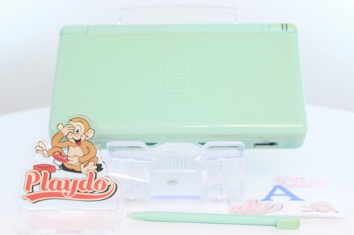 Nintendo lite console - ds,