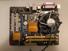 Scheda madre ASUS P5QPL-AM con processore Intel Core 2 Quad Q9505 e dissipatore