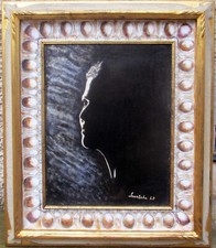 PROFILO DI GIOVANE DONNA IN