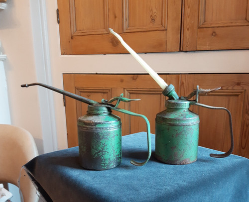 Vintage oil cans - vintage, dispensers