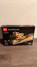 LEGO Architecture 21005