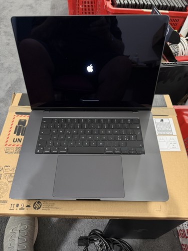 Apple macbook pro 18gb - apple,