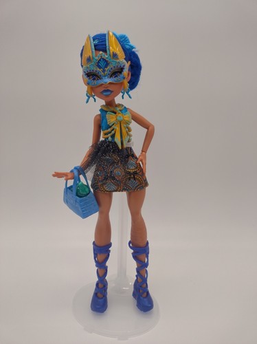 Monster high buried secrets - buried,