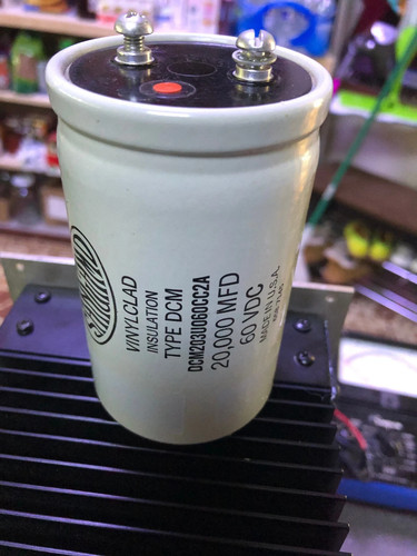 Condensatore alimentatore