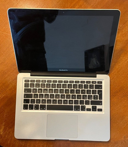 Apple macbook pro 2011 no - apple,