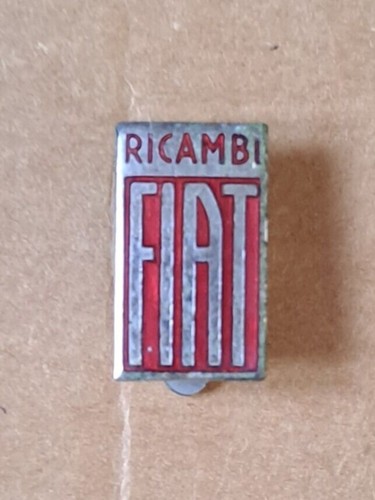 Distintivo spilla auto ricambi - distintivo,