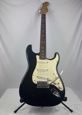 Fender standard stratocaster - stratocaster,