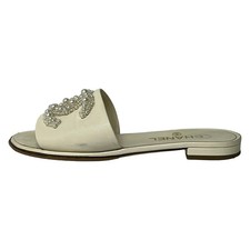 CHANEL - G34678 Cream Lambskin