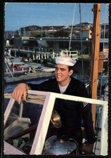 Musicista Fabian su una nave