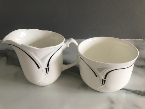 Royal albert enigma - enigma, lattiera