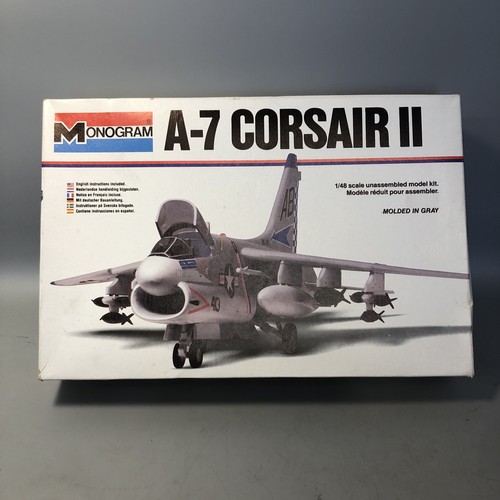 Monogram corsair 5418 - corsair, |