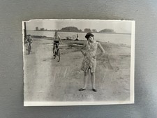Bicicletta lago adolescenti