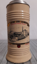 antico boccale birra in porcellana con decorazioni