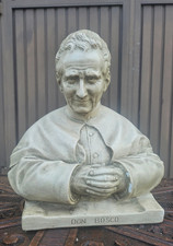 Antica statua busto in gesso