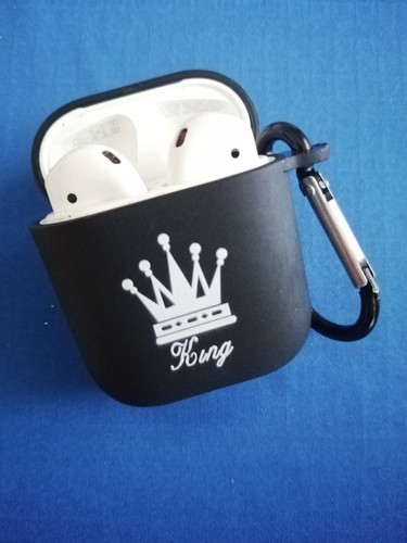 Apple airpods king - queen, a