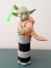 Yoda Star Wars sorpresa giocattolo uovo di pasqua Kinder 2024