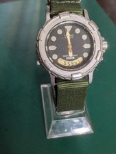 Orologio digitale al quarzo