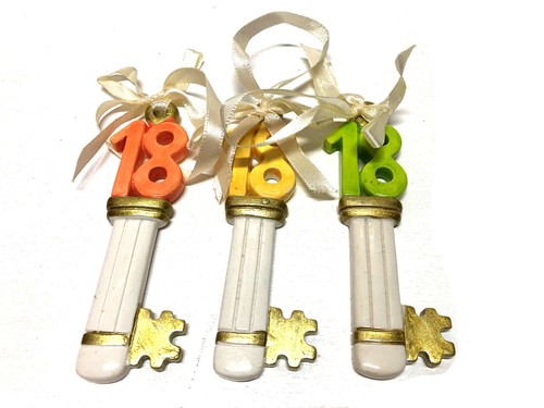 Stock bomboniere chiave - 18, 18