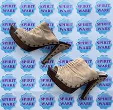 GUESS borchie increspate pelle