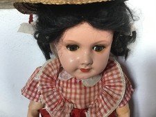 Bambola in compo della Unis