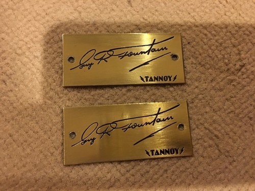 Distintivi autografi tannoy - distintivi,