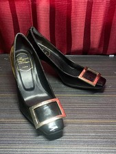 Decolte Roger Vivier nere in