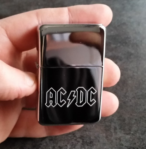 Design engraved lighter - ac/dc,