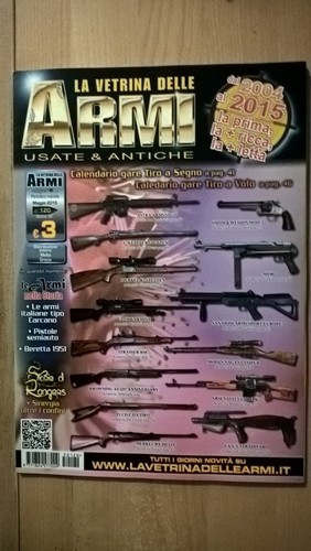 Vetrina delle armi usate e - delle,